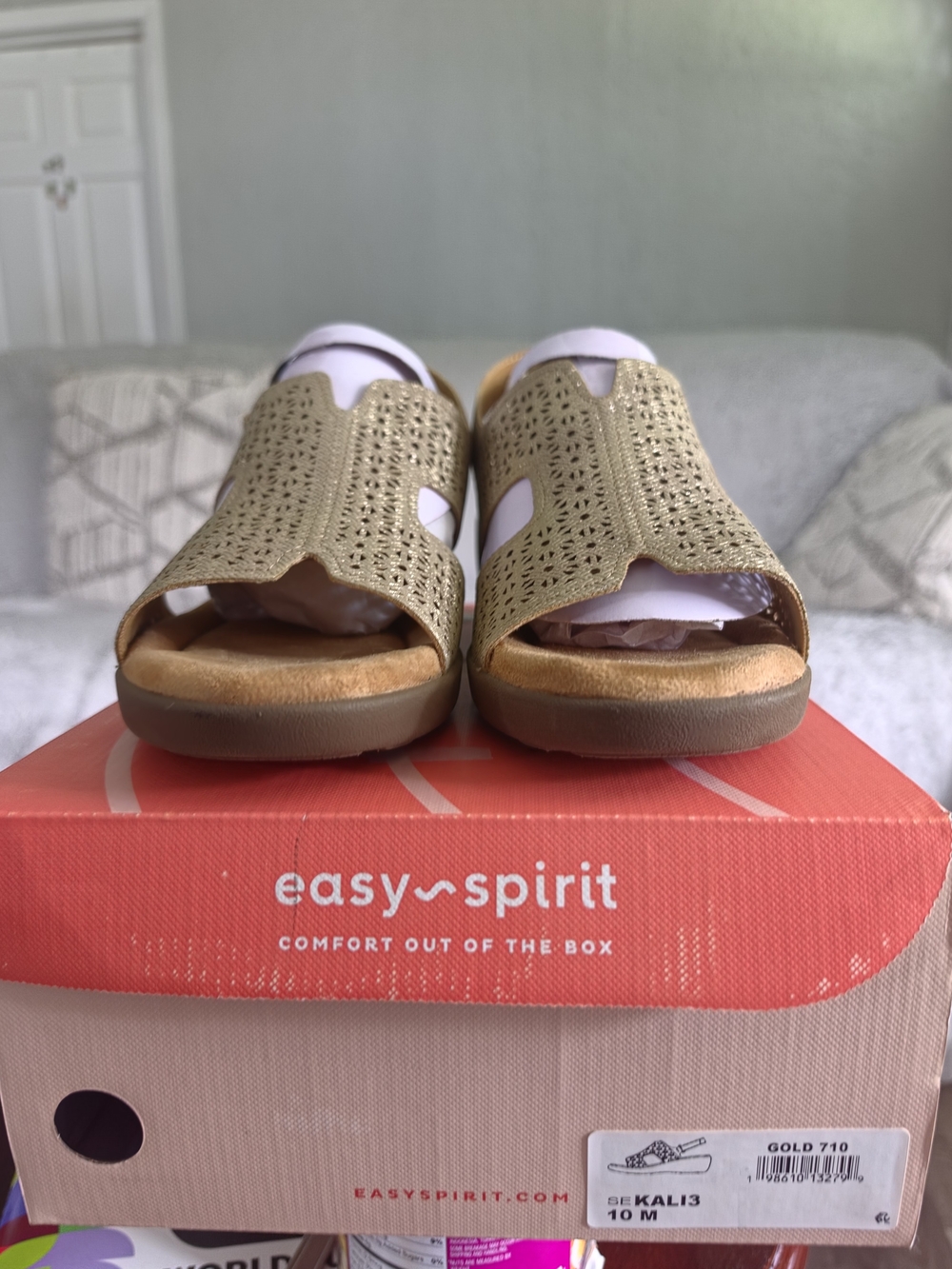 Easy Spirit Gold Laser-Cut Comfort Sandals for Women - Picture 5 of 6